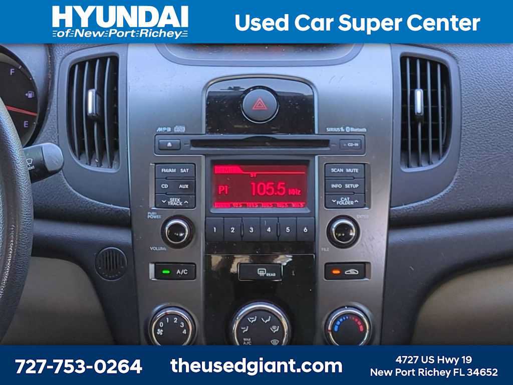 Used 2013 Kia Forte EX FWD image 17