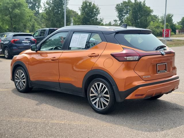 Used 2021 Nissan Kicks SV FWD image 3