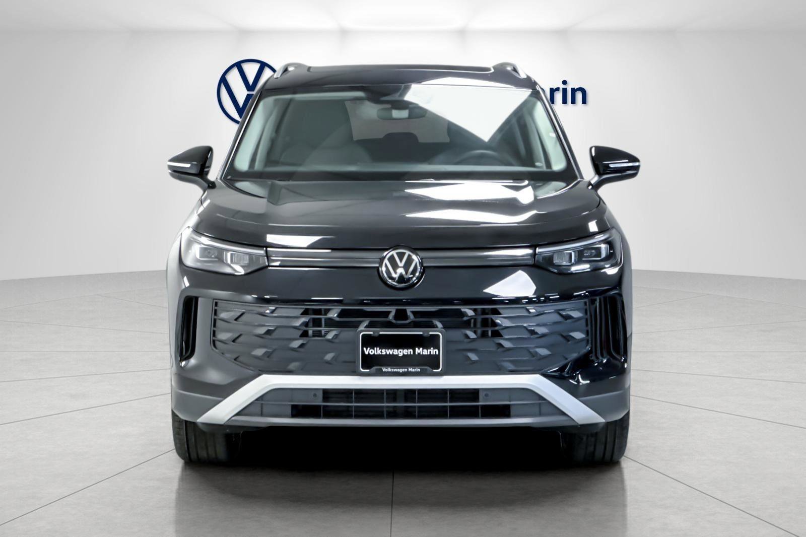 New 2026 Volkswagen Tiguan SE image 8