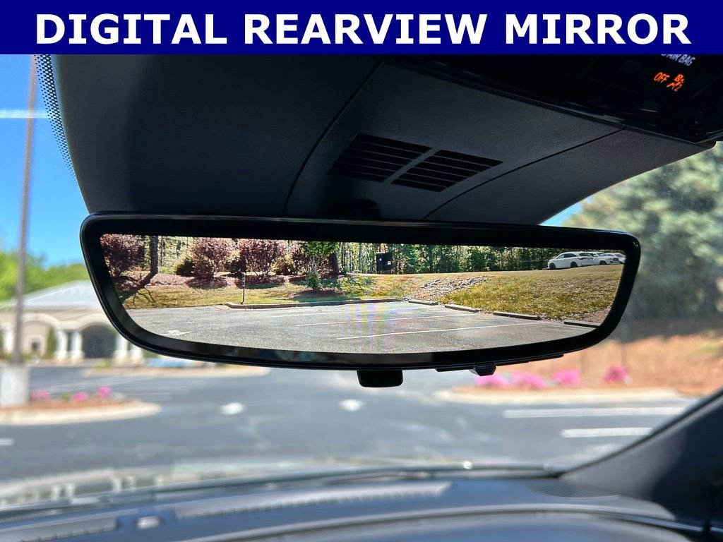 Used 2023 Cadillac Lyriq 2WD image 14