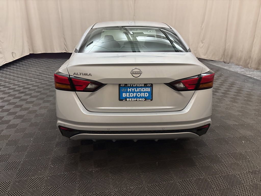 Used 2025 Nissan Altima 2.5 SV image 6