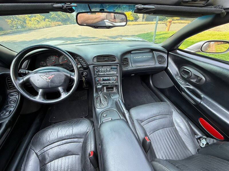 Used 1998 Chevrolet Corvette Convertible w/ Memory Pkg RWD image 20