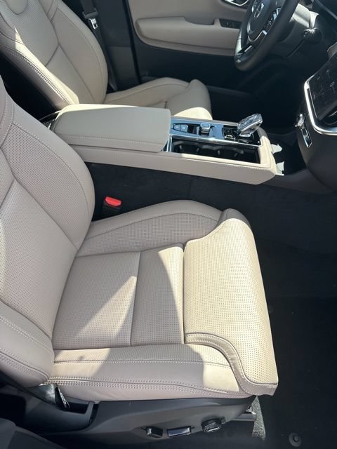 New 2026 Volvo XC90 B6 Ultra AWD/4WD image 37