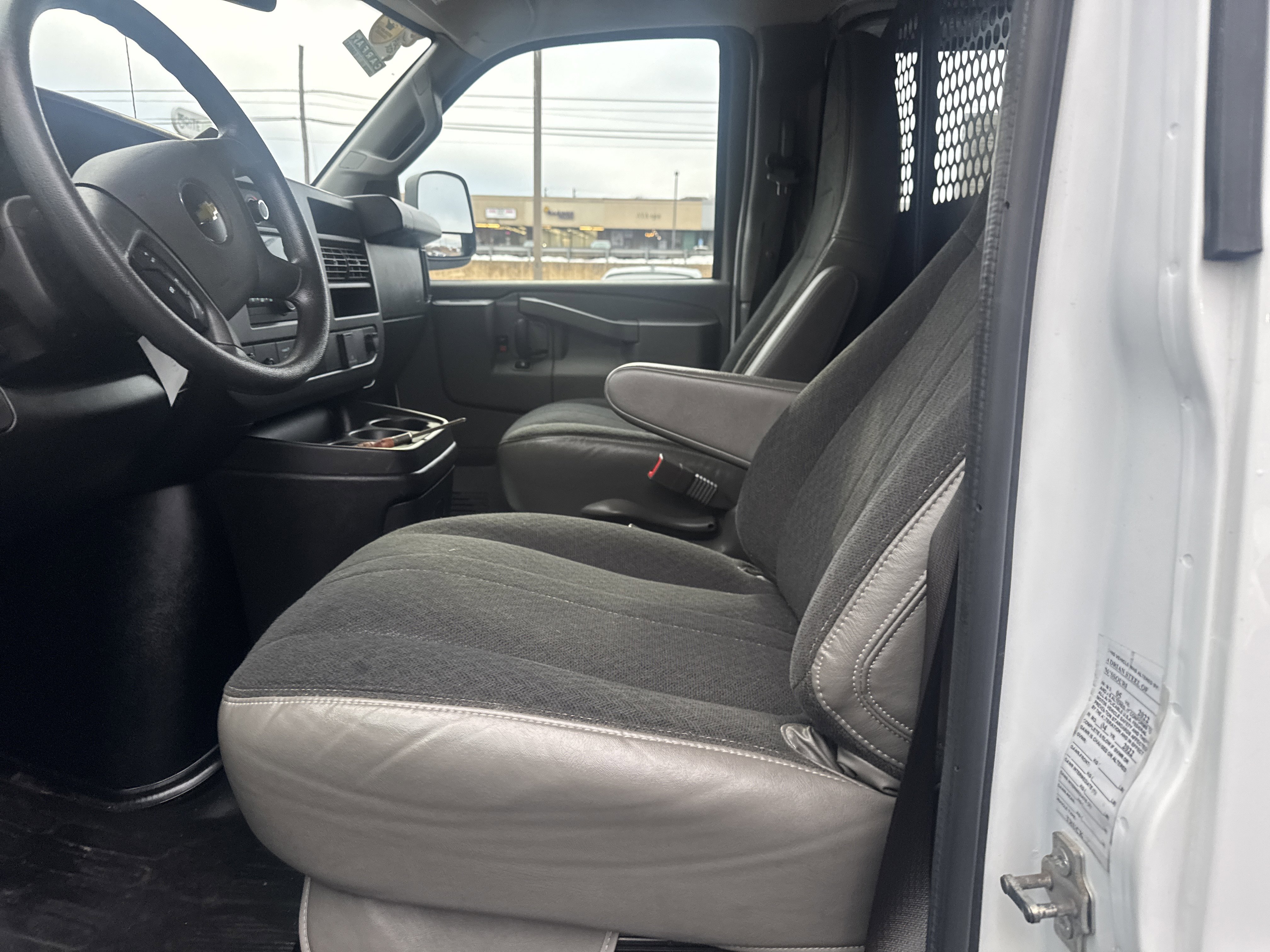 Used 2022 Chevrolet Express 2500 Work Van Full-size Cargo Van w/ Driver Convenience Package image 12