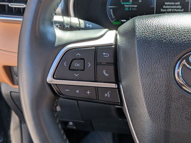 Used 2024 Toyota Highlander Platinum image 19