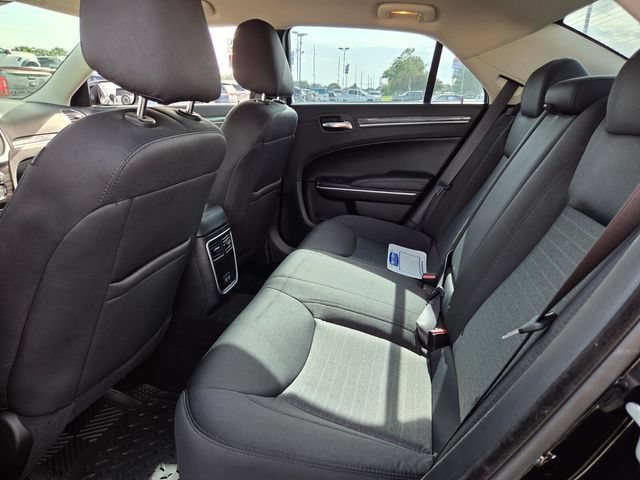 Used 2021 Chrysler 300 Touring w/ Sport Appearance Package RWD image 6