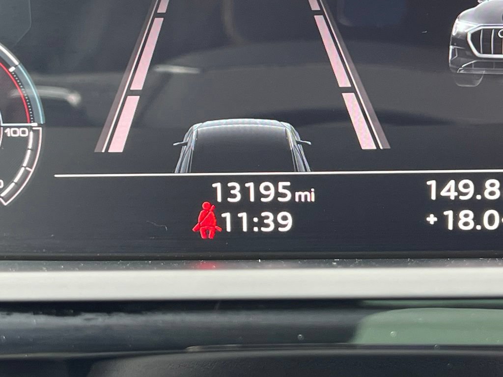 Used 2022 Audi e-tron Premium AWD/4WD image 37