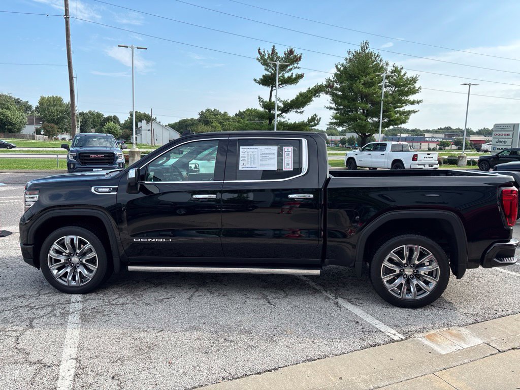 Used 2023 GMC Sierra 1500 Denali w/ Denali Reserve Package AWD/4WD image 17