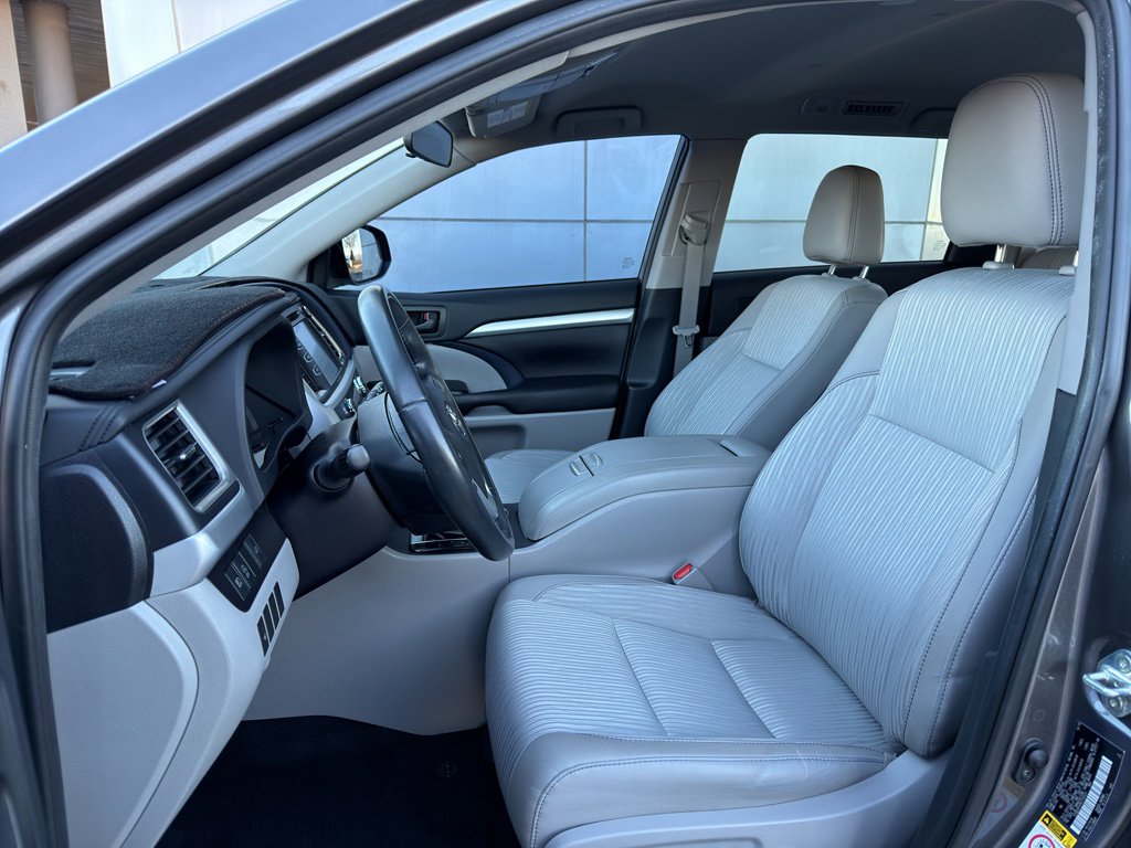 Used 2019 Toyota Highlander Plus image 10