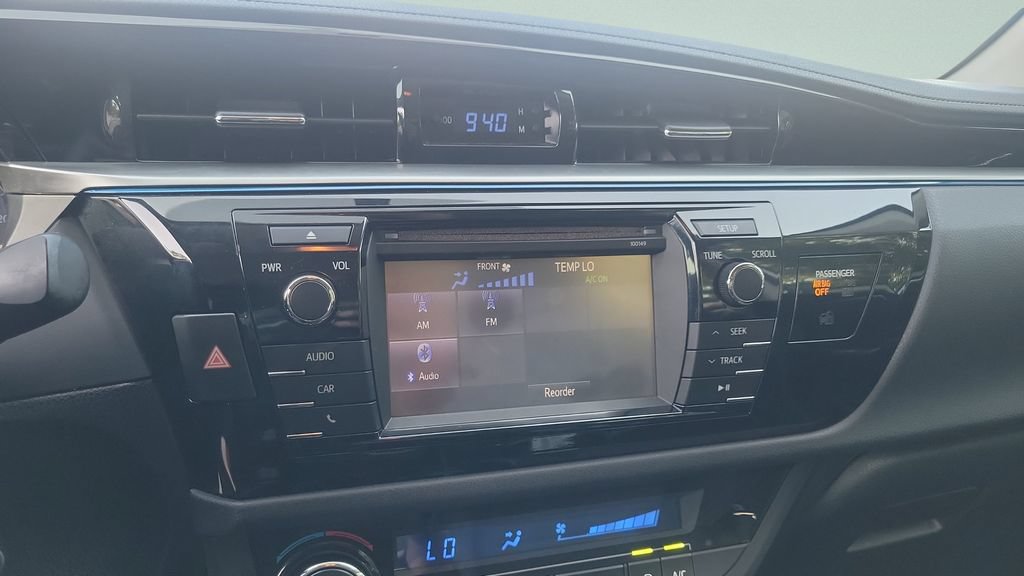Used 2015 Toyota Corolla S w/ Body Protection Package #2 FWD image 17