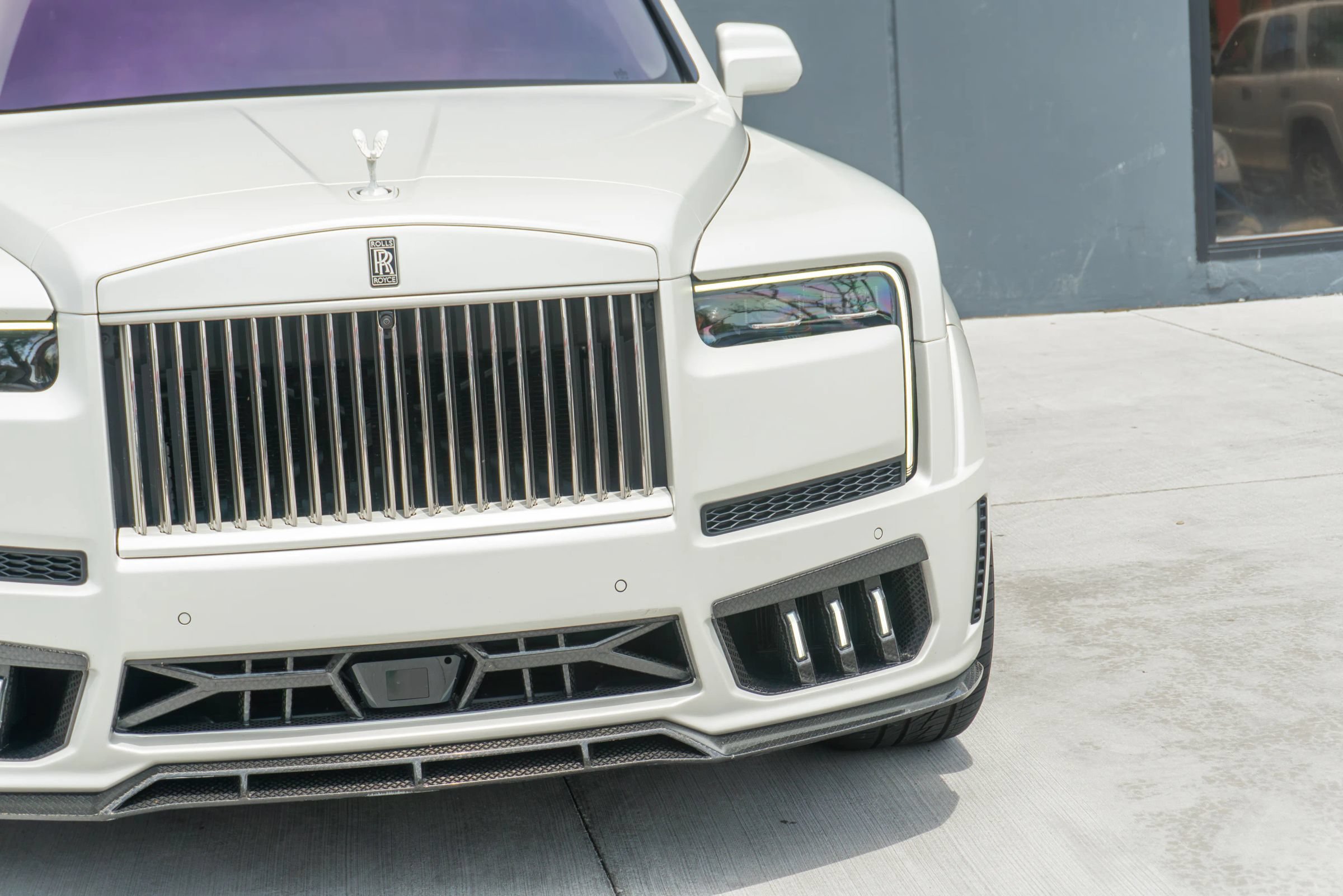 Used 2025 Rolls-Royce Cullinan AWD/4WD image 31