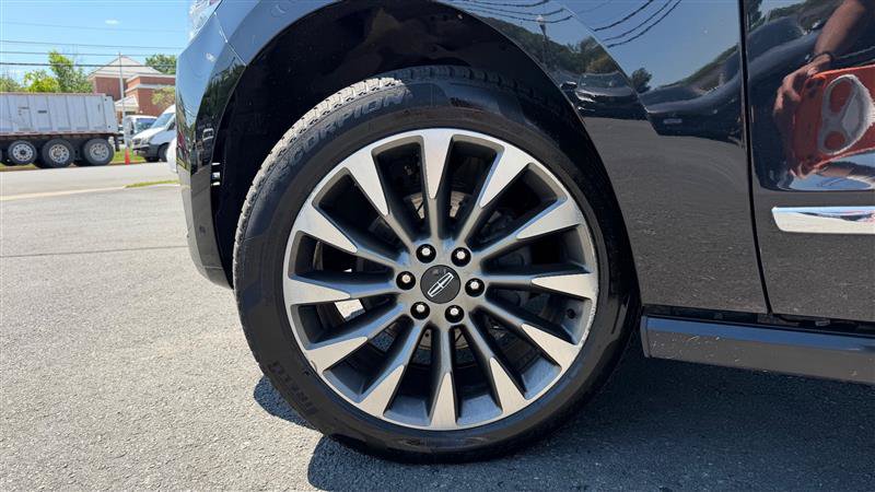 Used 2020 Lincoln Navigator Reserve AWD/4WD image 15