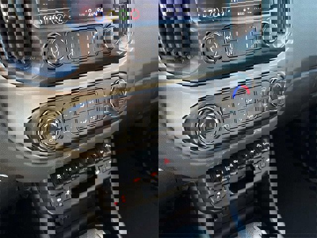 Used 2021 Chevrolet Colorado Z71 w/ Safety Package image 33