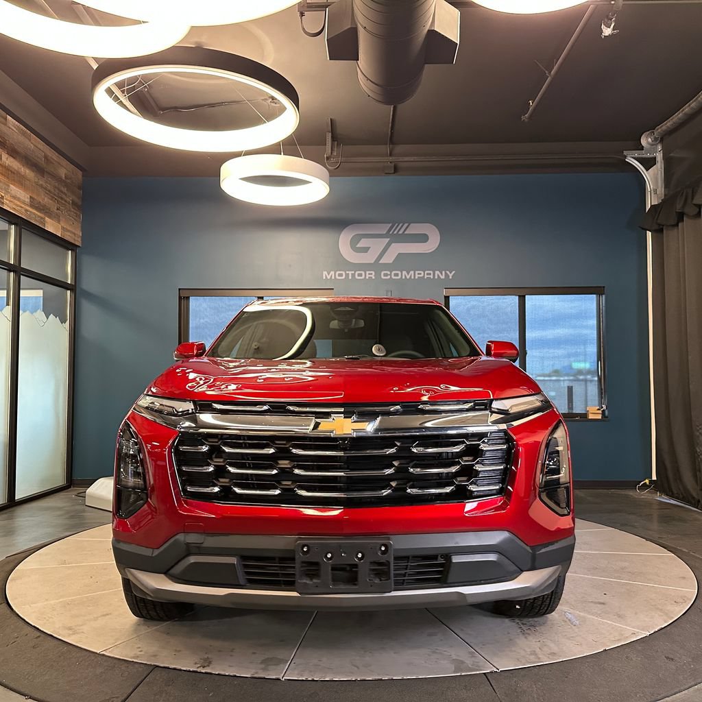 Used 2025 Chevrolet Equinox LT FWD image 8