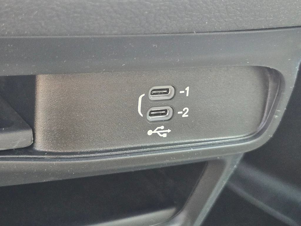 Used 2026 Chrysler Pacifica Select FWD image 30