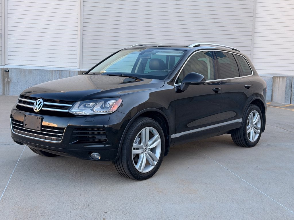 Used 2013 Volkswagen Touareg TDI AWD/4WD image 6