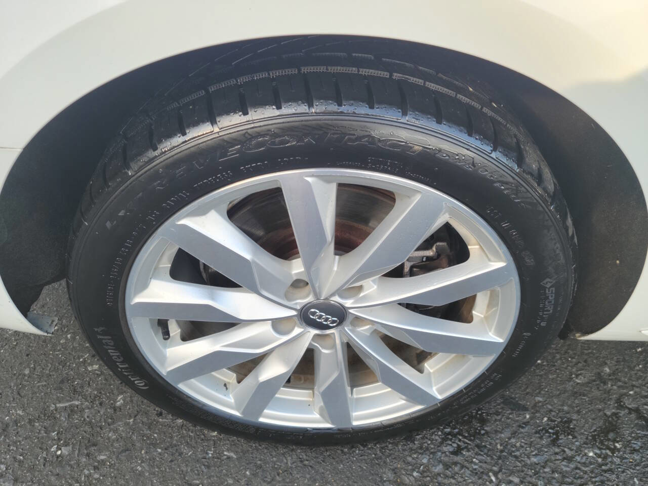 Used 2018 Audi A4 2.0T Premium w/ Convenience Package image 11