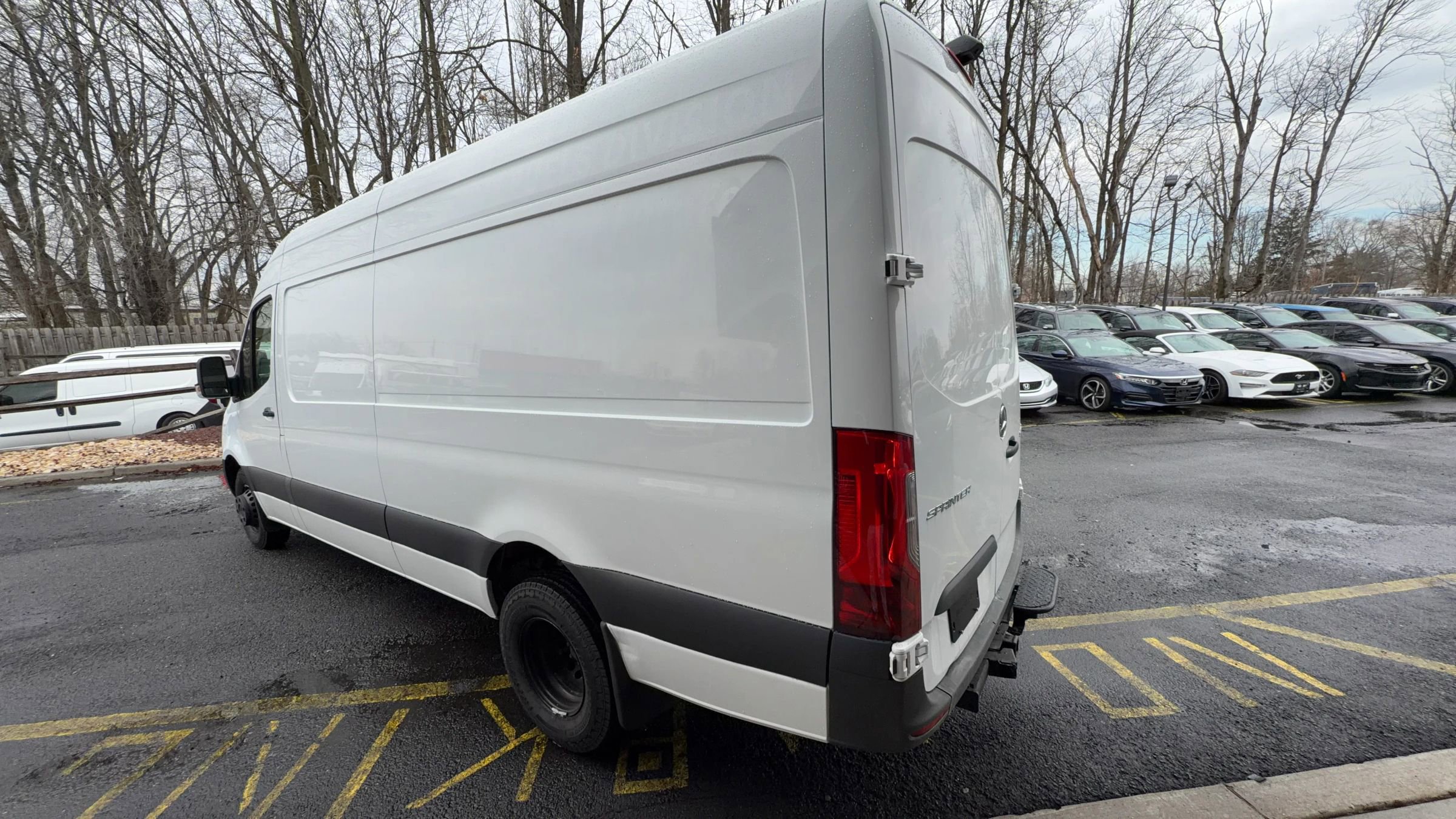 Used 2020 Mercedes-Benz Sprinter 3500 image 7