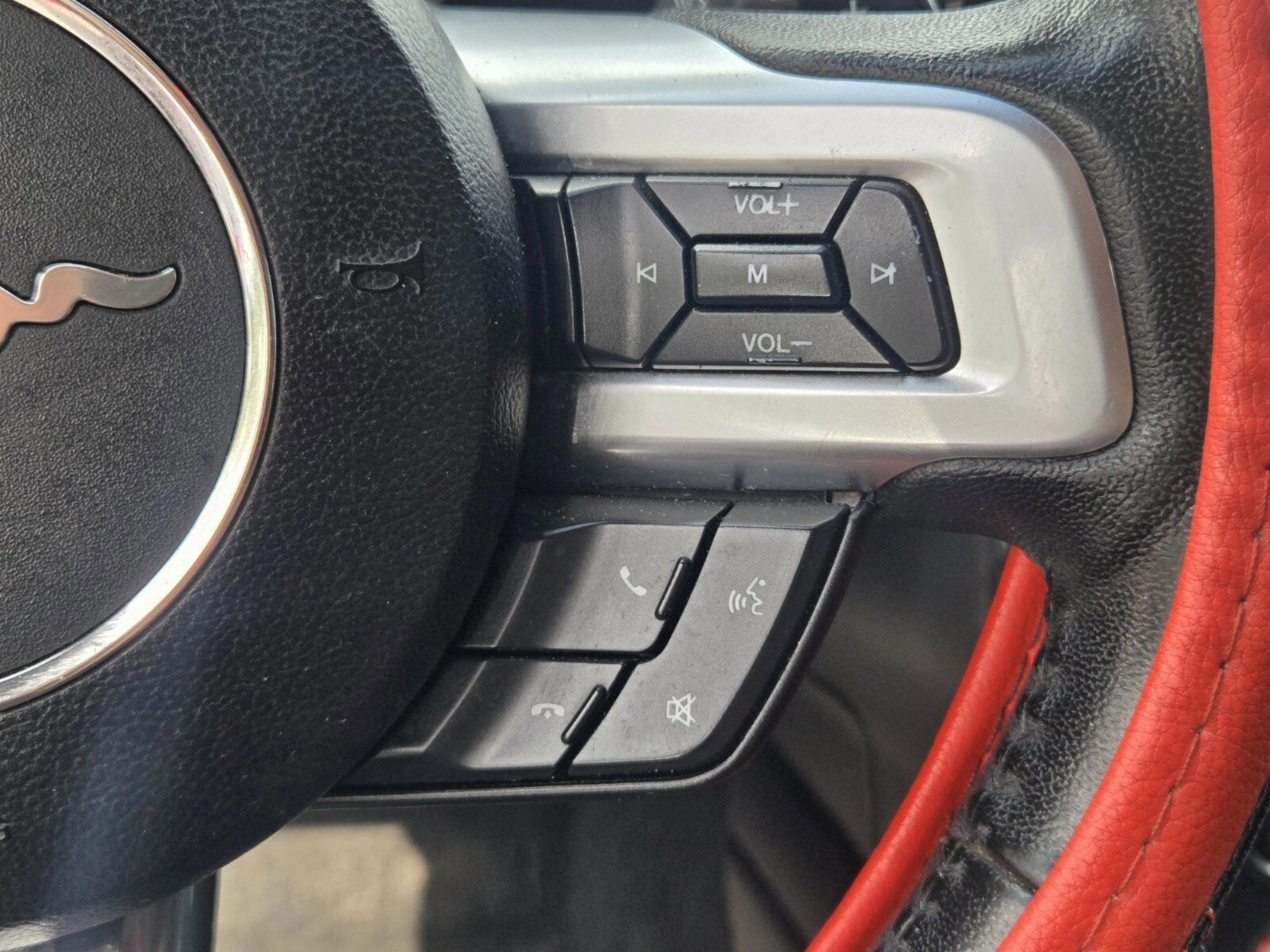 Used 2017 Ford Mustang Premium image 21