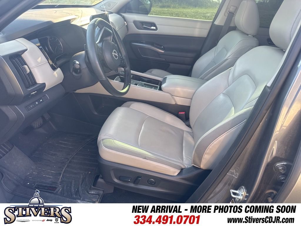 Used 2022 Nissan Pathfinder SL w/ SL Premium Package image 12