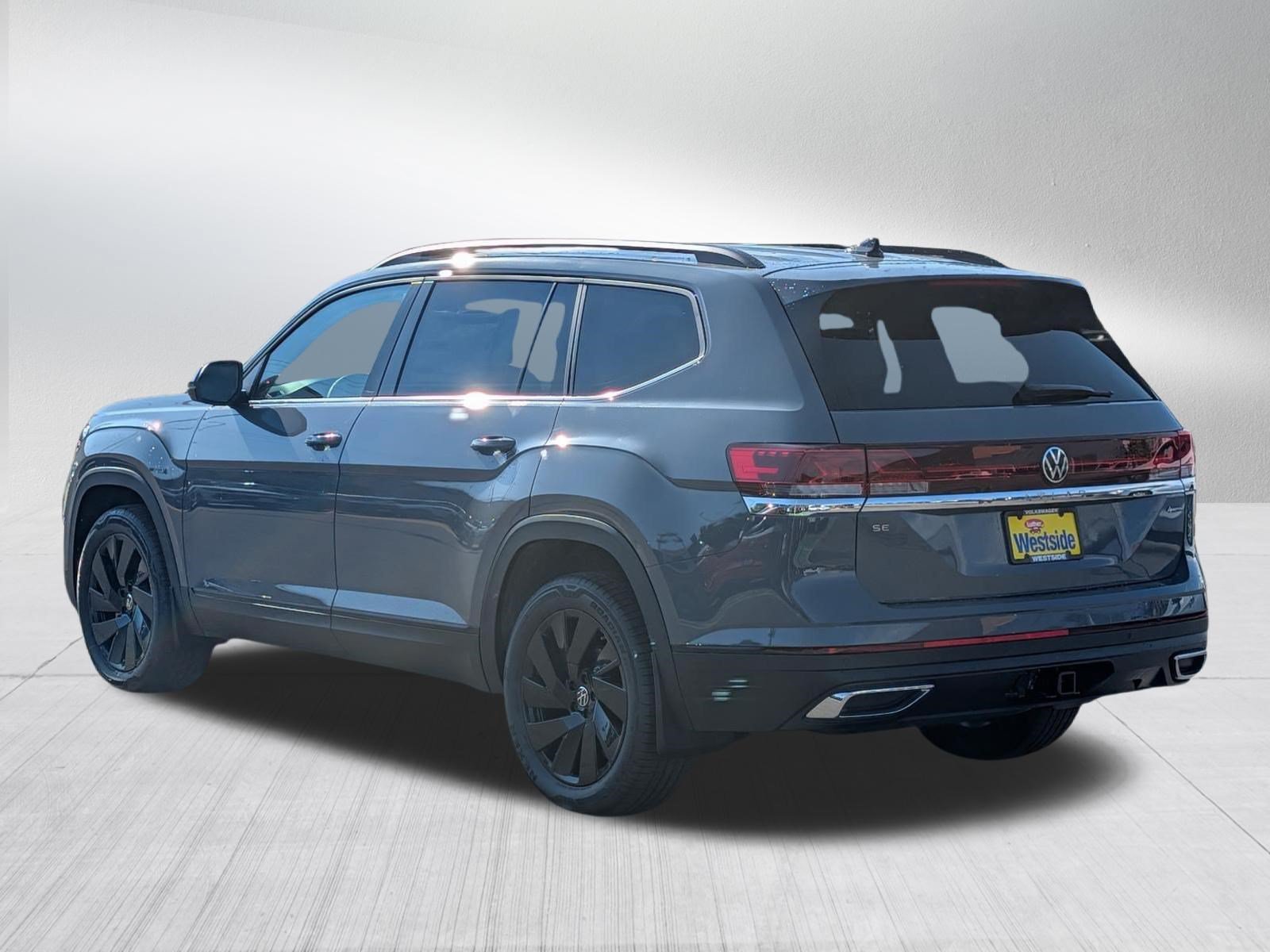 New 2026 Volkswagen Atlas SE AWD/4WD image 2
