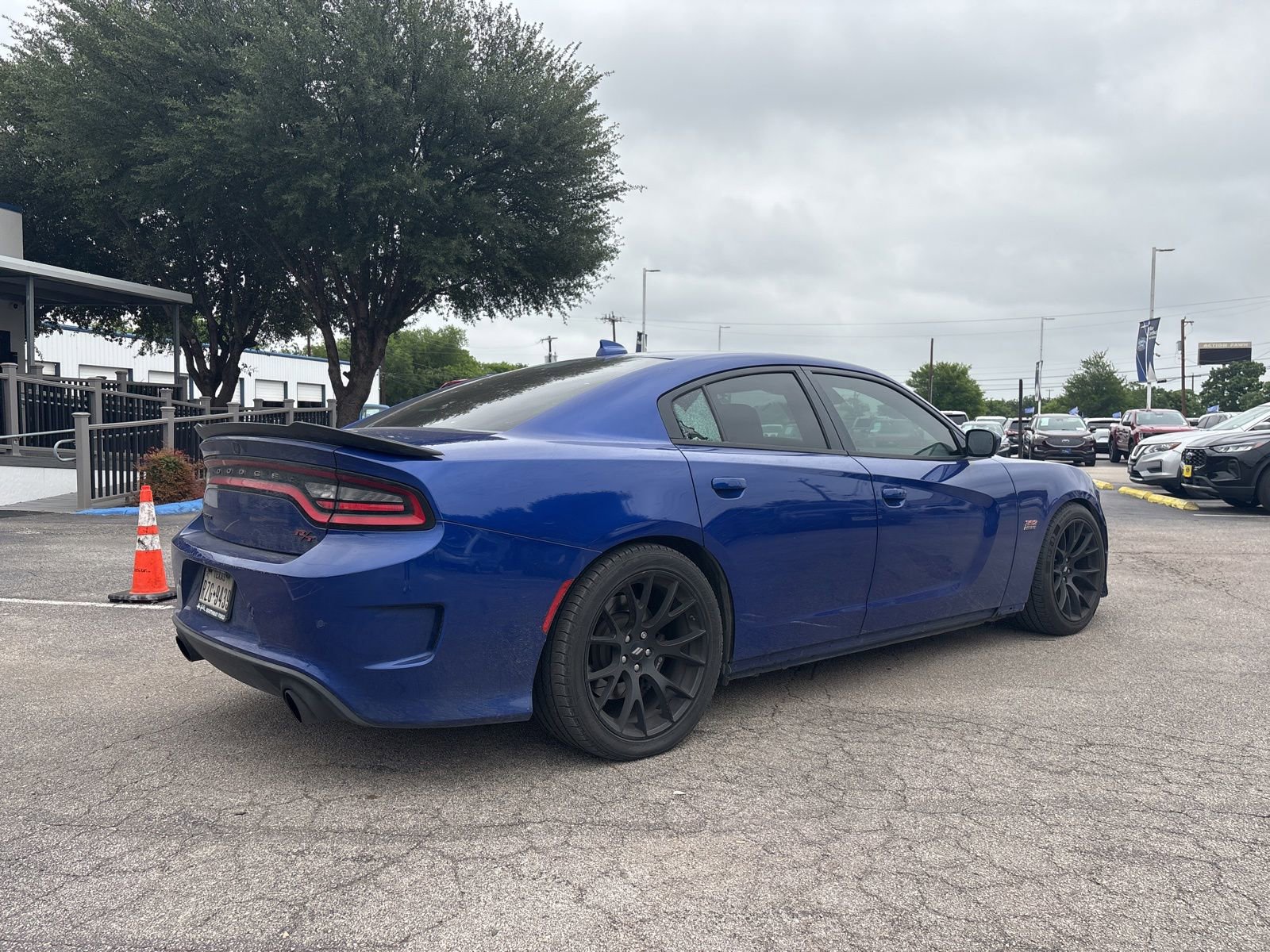 Used 2018 Dodge Charger R/T Scat Pack w/ Dynamics Package RWD image 3