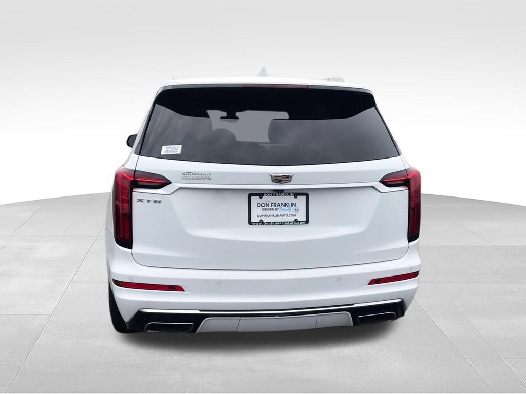 Used 2021 Cadillac XT6 Premium Luxury FWD image 7