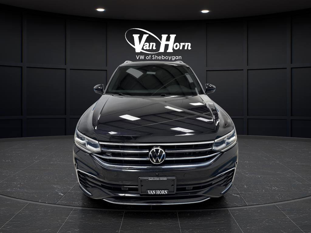 Used 2022 Volkswagen Tiguan SEL R-Line image 12
