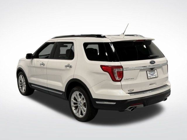 Used 2018 Ford Explorer Limited w/ Equipment Group 301A FWD image 6