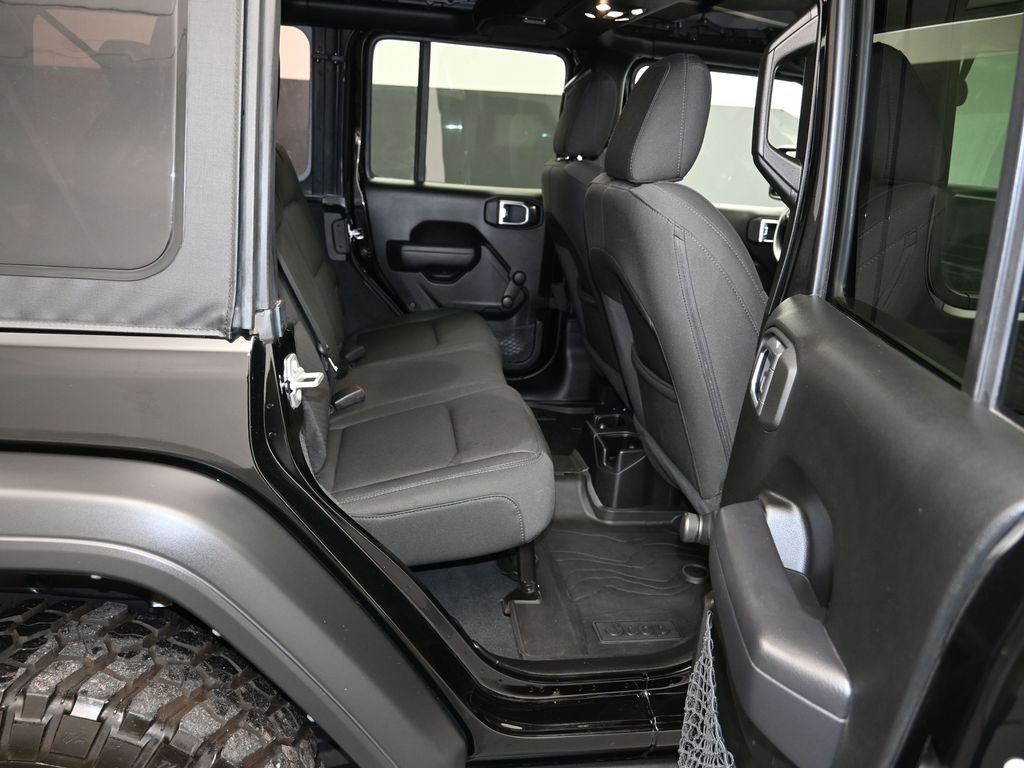 Used 2022 Jeep Wrangler Unlimited Sport AWD/4WD image 25