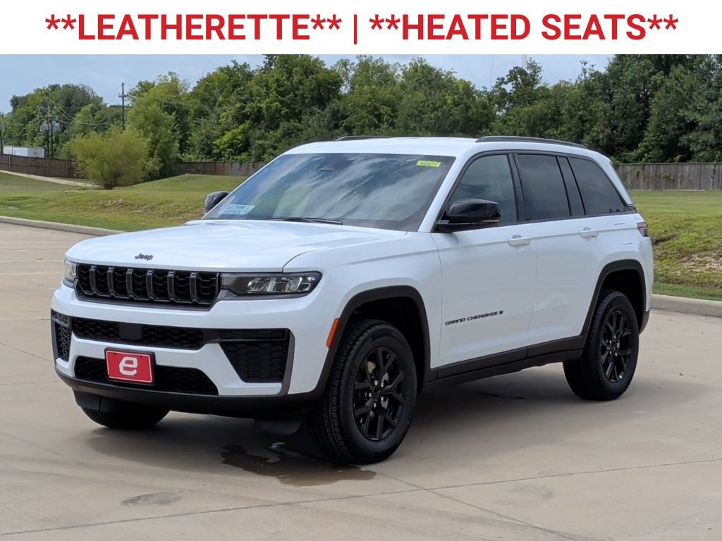 New 2026 Jeep Grand Cherokee Altitude RWD image 3