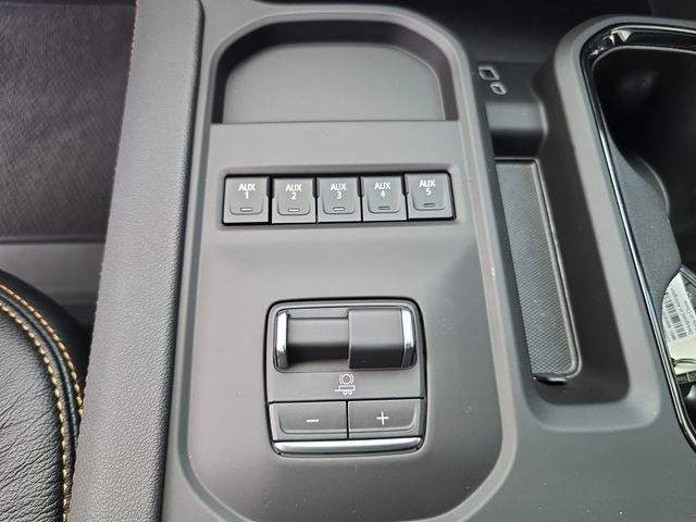 New 2026 GMC Sierra 2500 AT4 w/ Technology Package image 24