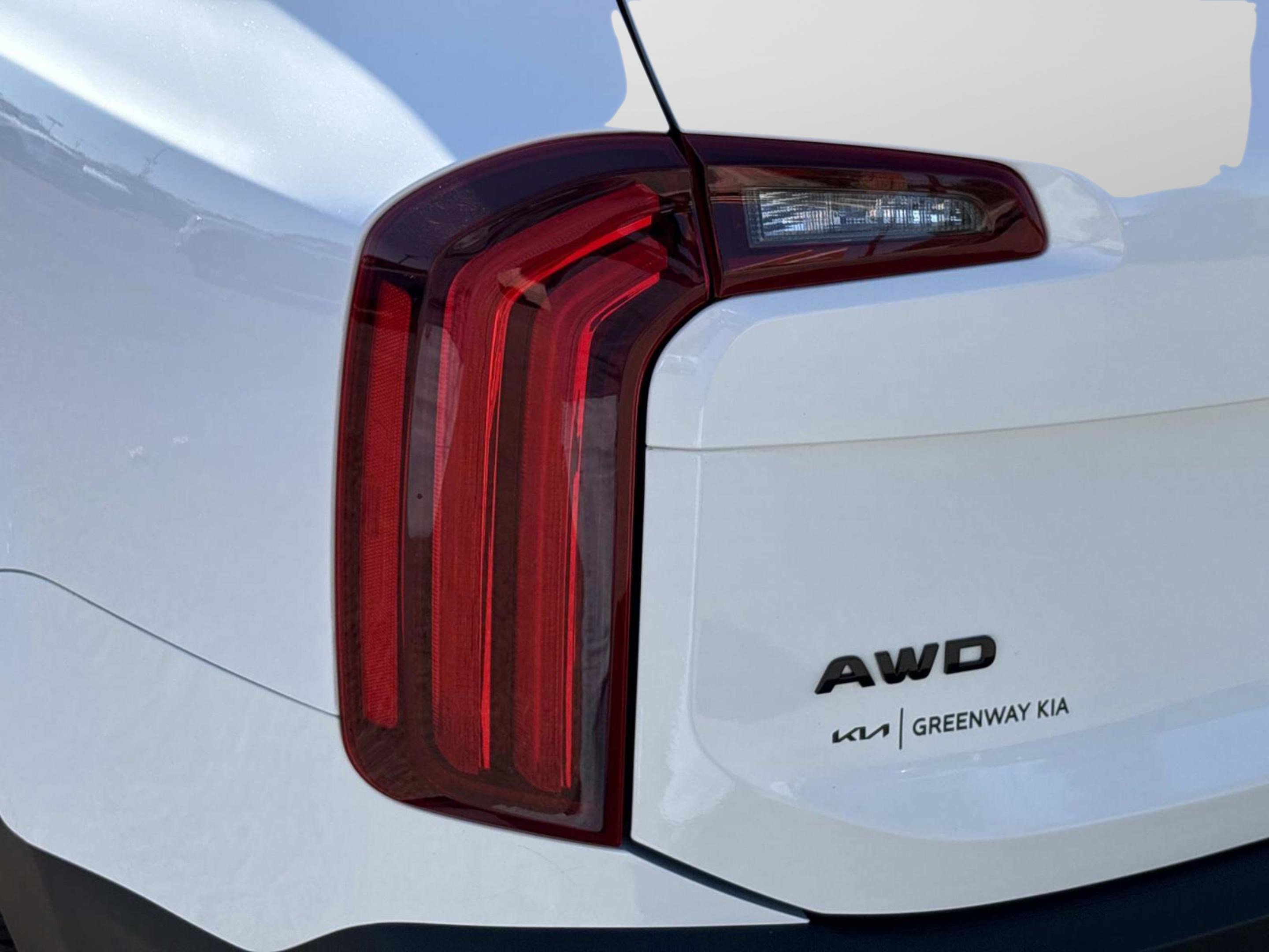 Used 2022 Kia Telluride SX w/ SX Prestige Package image 11