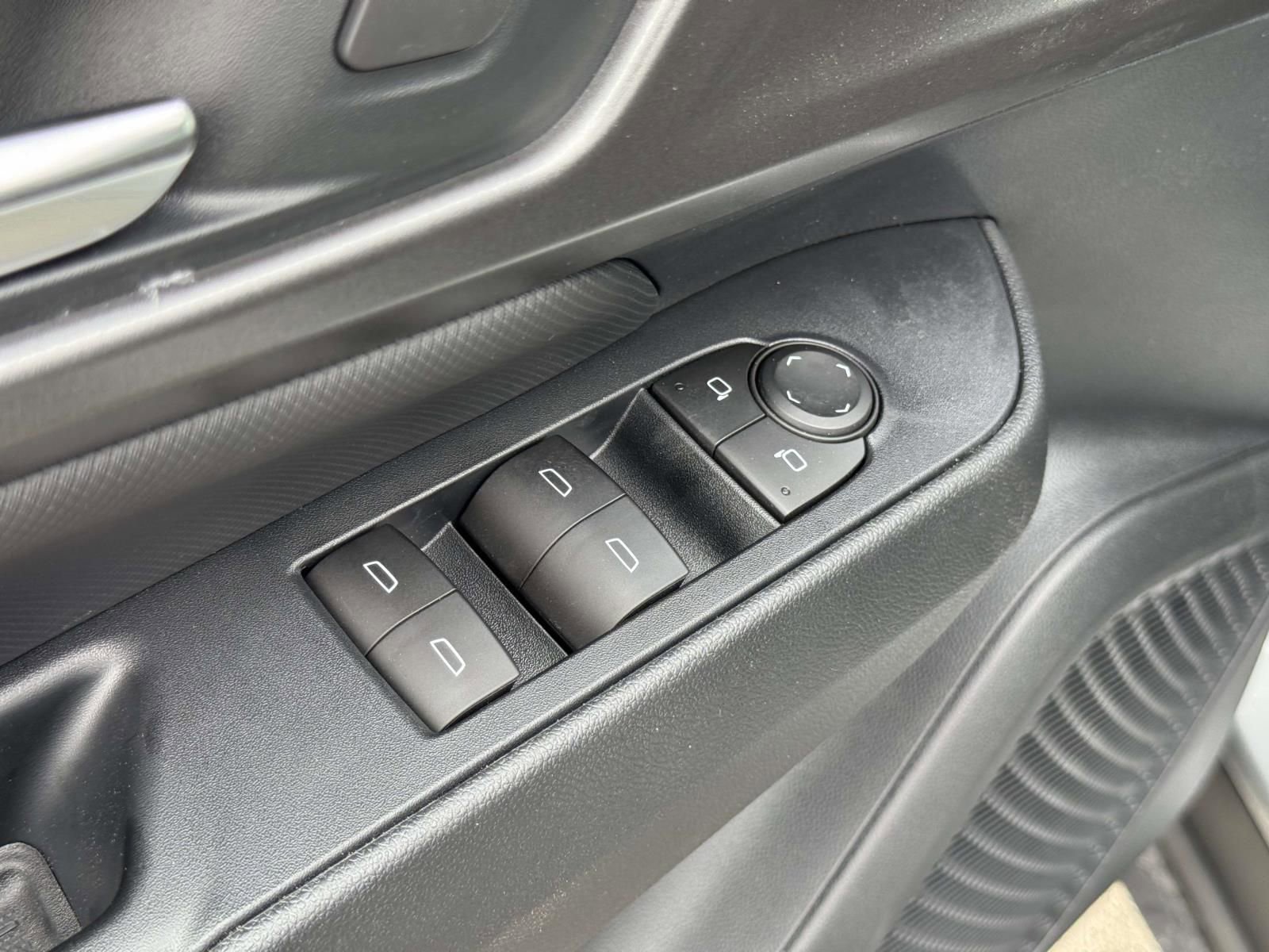 New 2026 Chevrolet Equinox EV LT image 15