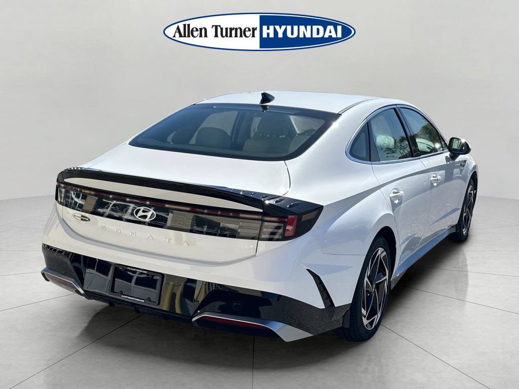 New 2026 Hyundai Sonata SEL FWD image 6