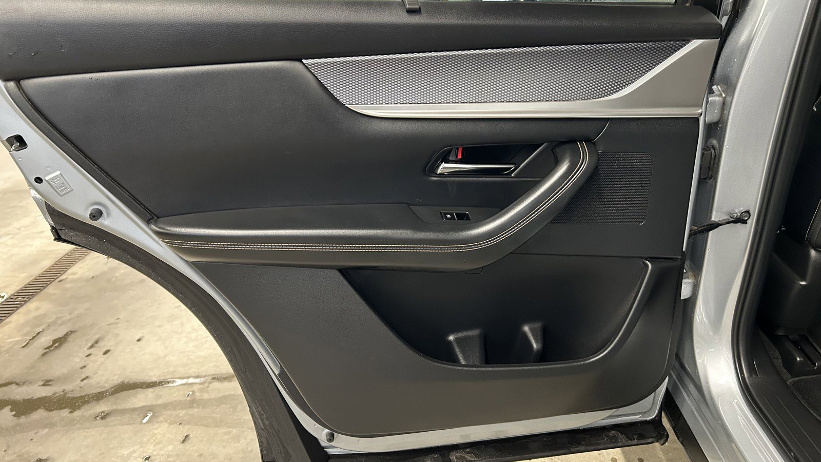 Used 2025 MAZDA CX-90 3.3 Turbo w/ Premium Plus Pkg image 13