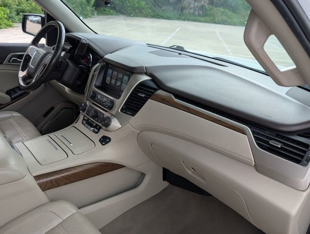 Used 2020 GMC Yukon XL Denali RWD image 29