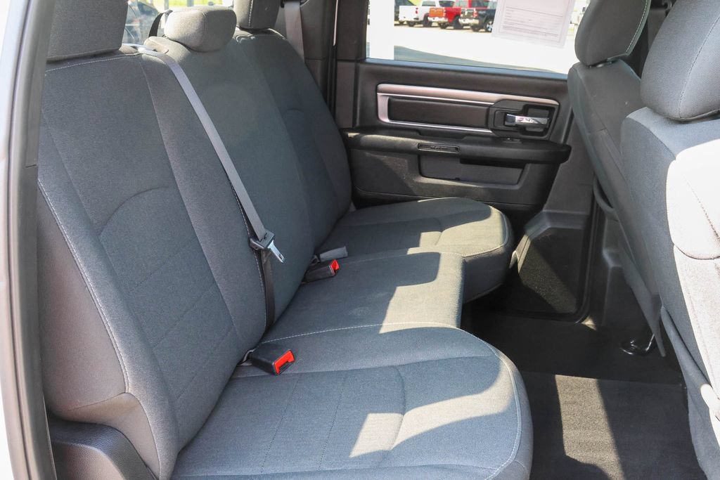 Used 2024 RAM 1500 Warlock AWD/4WD image 11