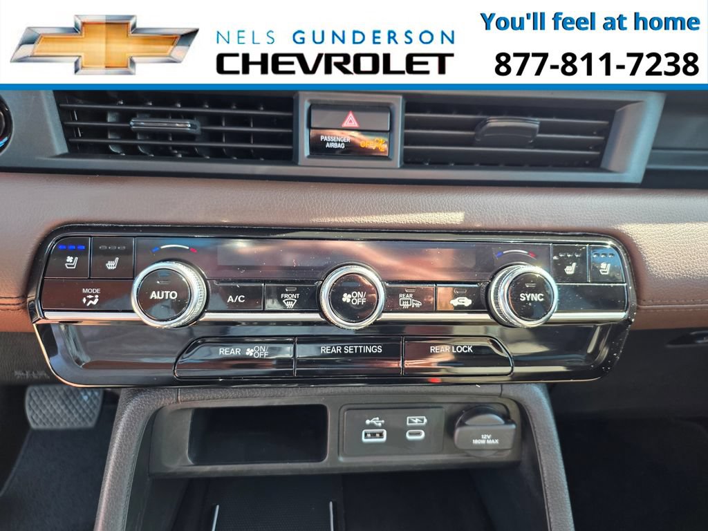 Used 2025 Honda Pilot Elite image 26