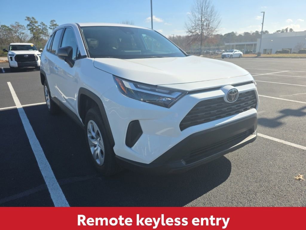 Used 2025 Toyota RAV4 LE image 15