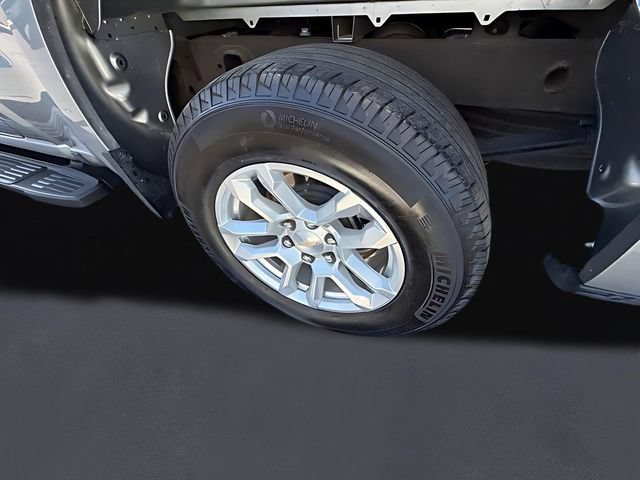 Used 2023 Chevrolet Silverado 1500 LT AWD/4WD image 31