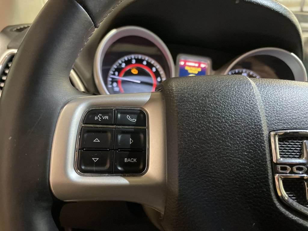 Used 2019 Dodge Journey SE FWD image 28