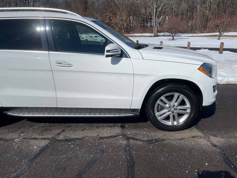 Used 2015 Mercedes-Benz GL 450 4MATIC image 23