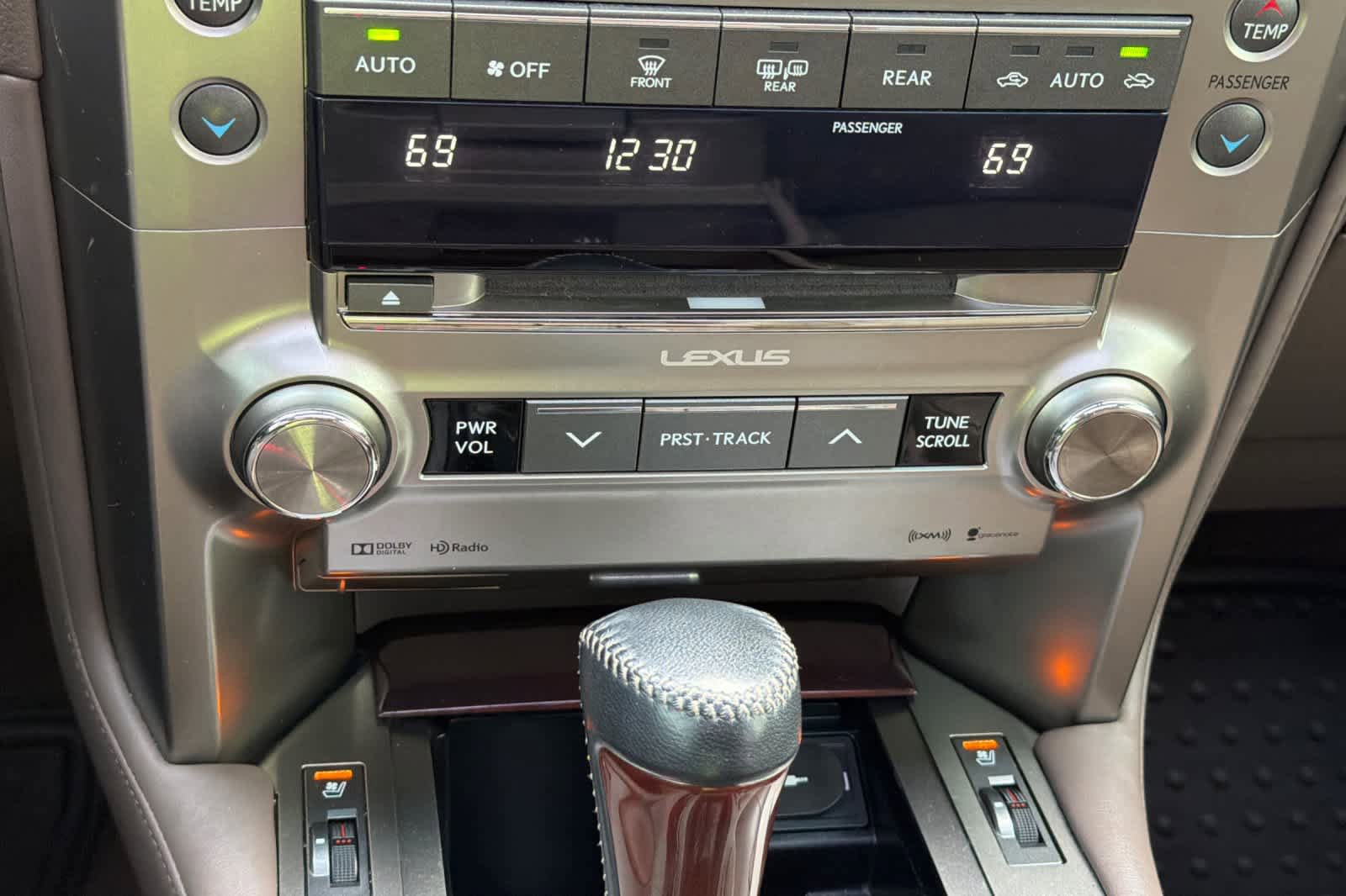 Used 2016 Lexus GX 460 w/ Premium Package AWD/4WD image 24