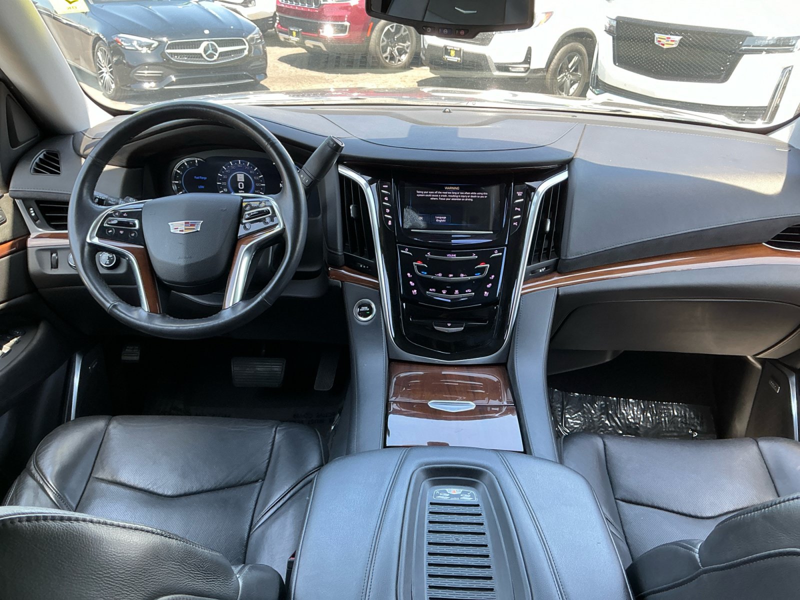 Used 2020 Cadillac Escalade 4WD image 15
