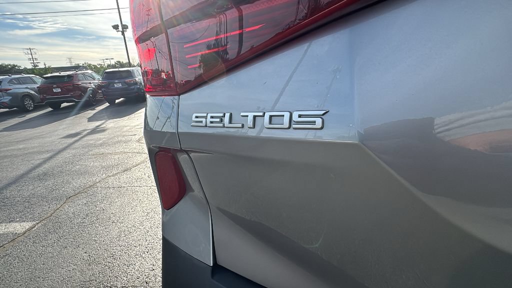 Used 2023 Kia Seltos EX AWD/4WD image 37