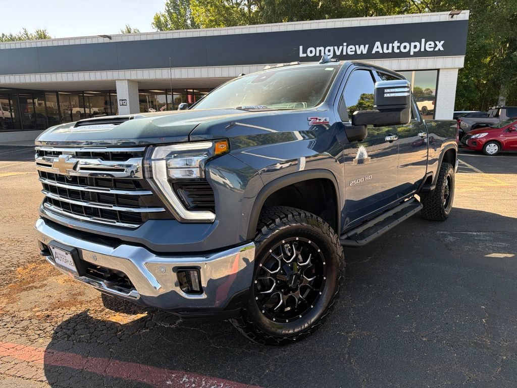 Used 2024 Chevrolet Silverado 2500 LTZ w/ LTZ Premium Package AWD/4WD image 1