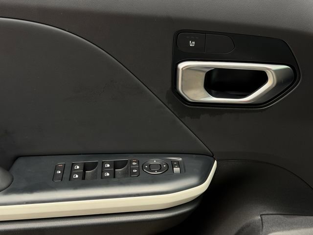 Used 2025 Kia K4 GT-Line FWD image 23