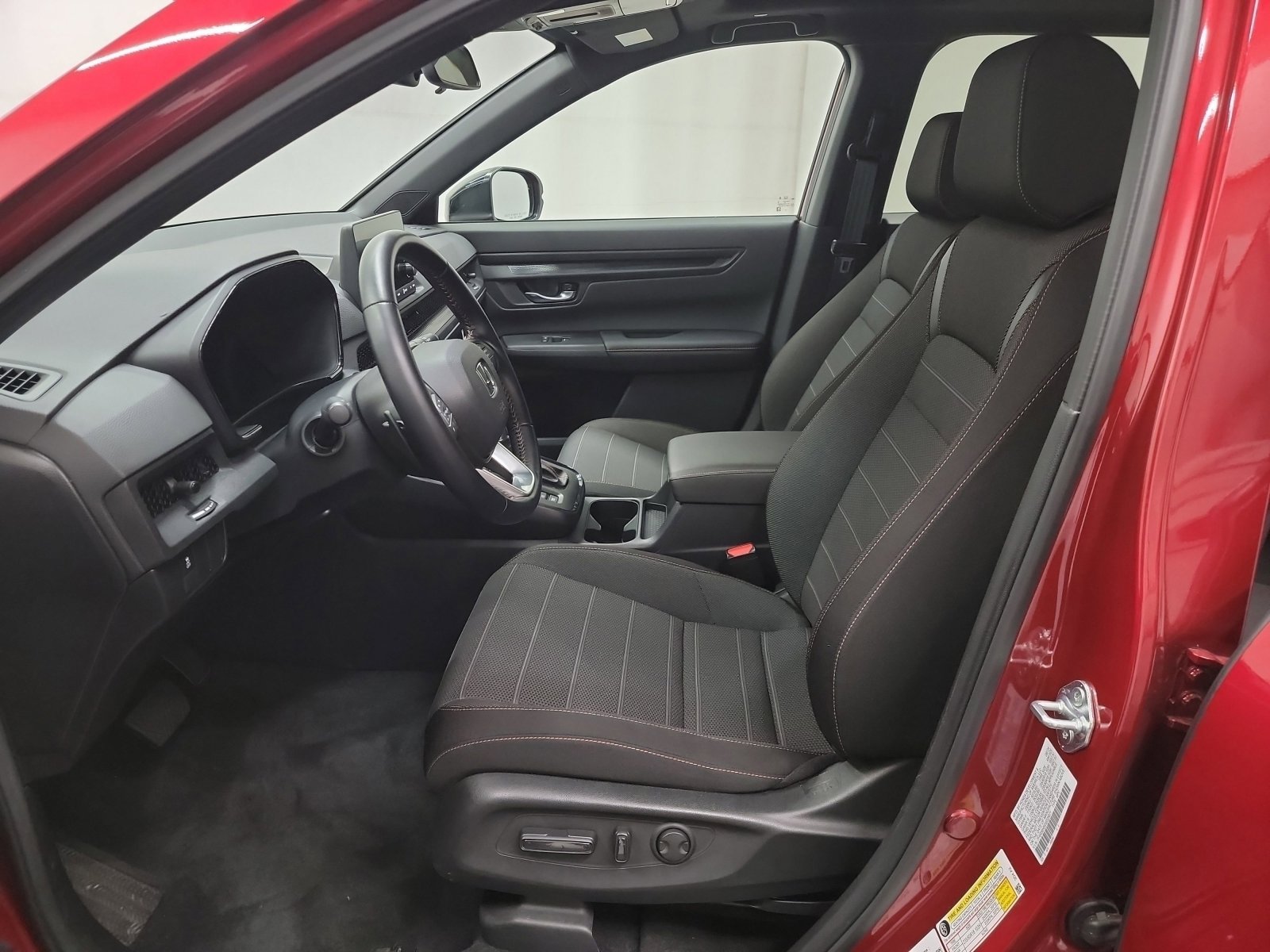 Certified 2025 Honda CR-V Sport image 12