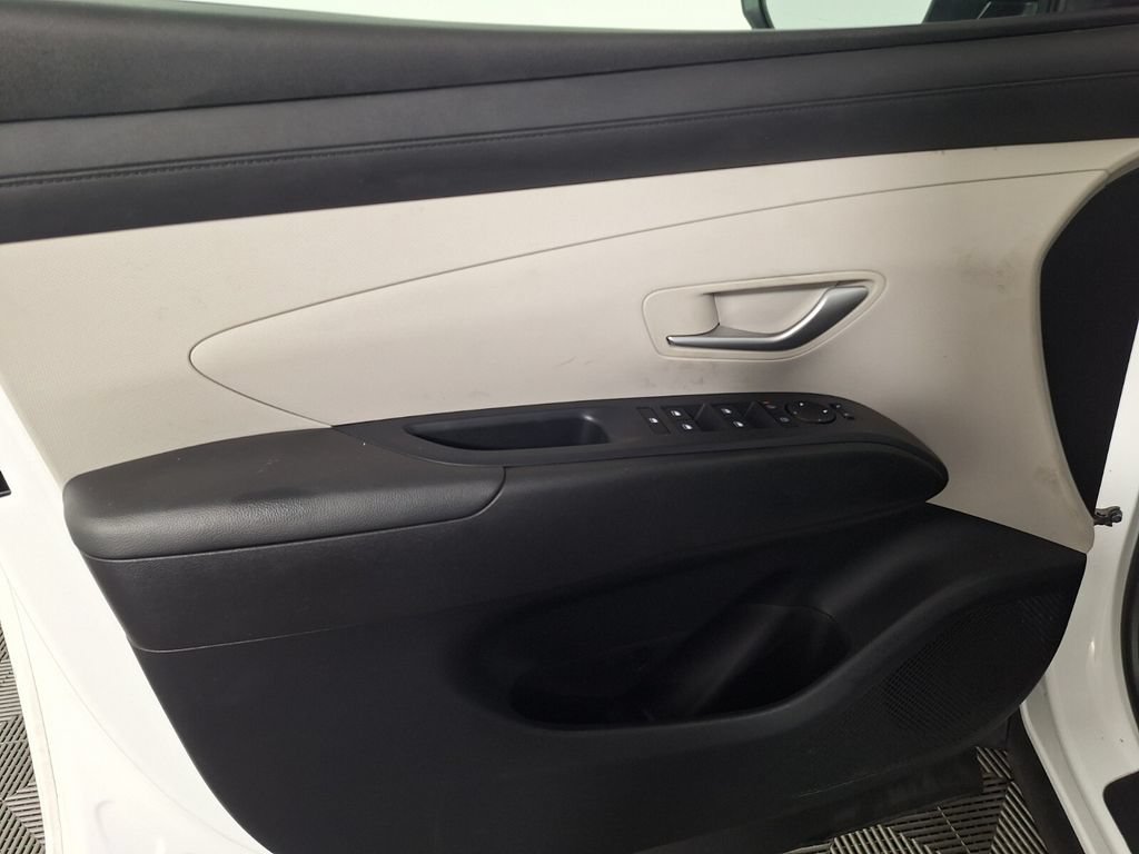 Used 2026 Hyundai Tucson SE FWD image 28